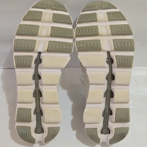 Cloudswift Glacier White Athletic Comfort Running Shoes - Picture 6 of 7